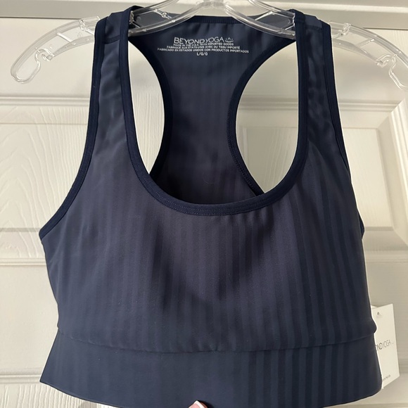 Beyond Yoga Women's Navy Blue Sports Bra - Picture 1 of 5